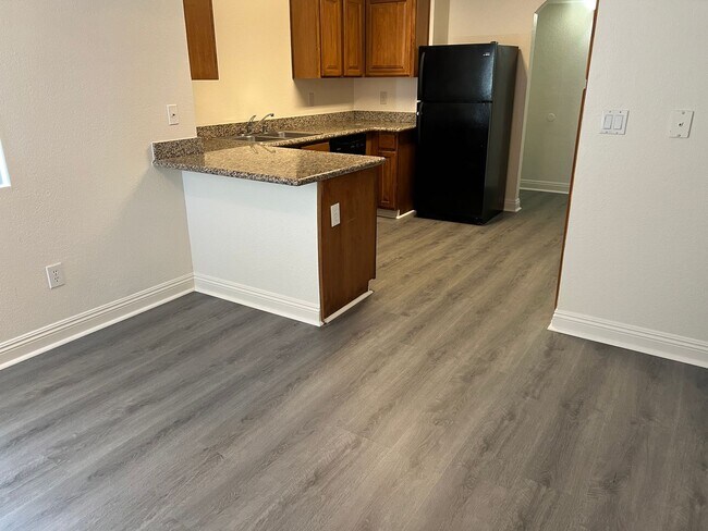 Building Photo - 6500 W Lake Mead Blvd