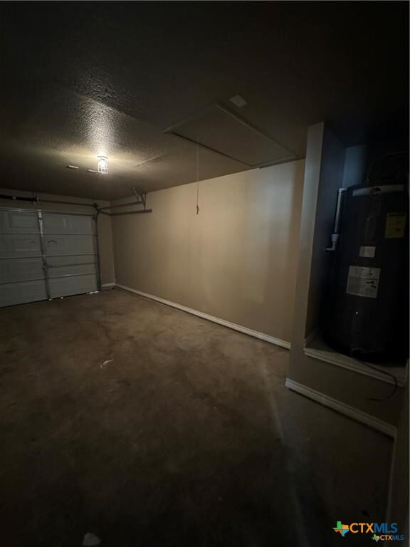 Building Photo - 601 Sladecek Dr