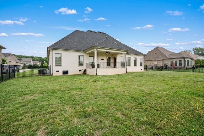 Building Photo - Luxury Home For Rent