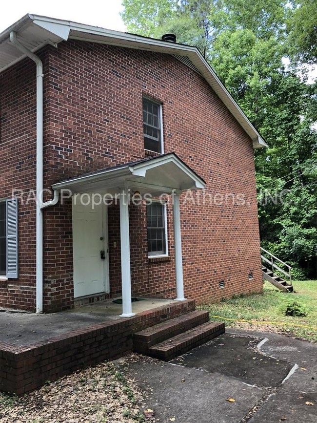 Building Photo - 144 Highland Park Dr