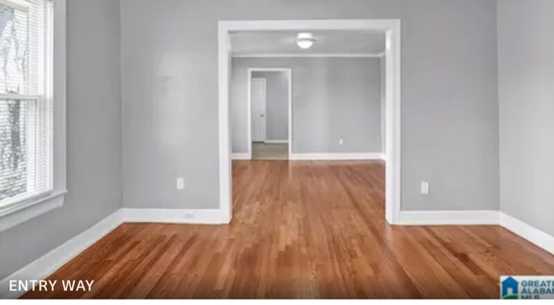 Building Photo - 915 9th St SW