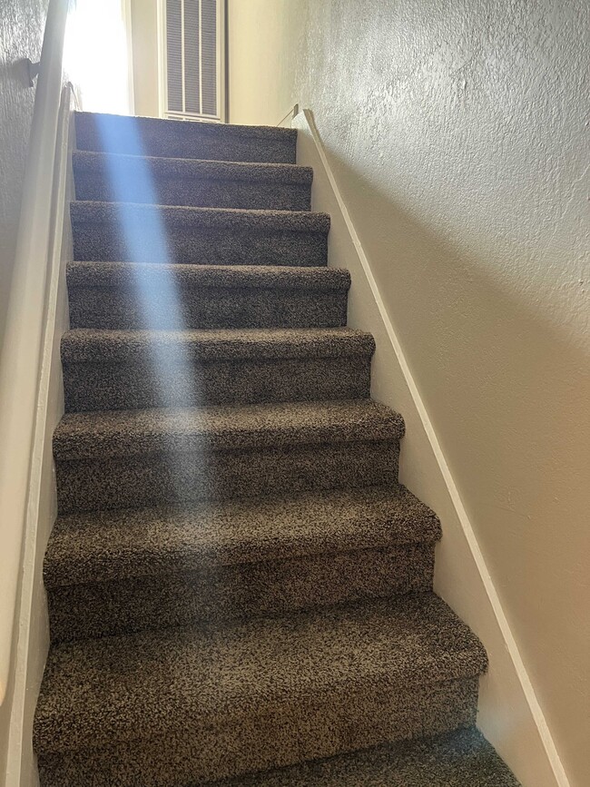 Building Photo - 2125 92nd Ave