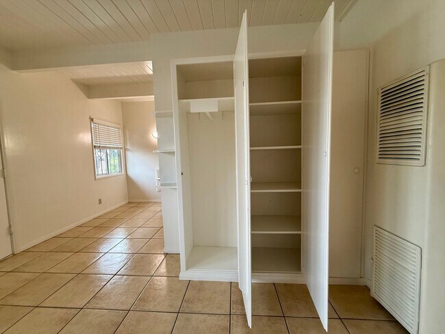 Building Photo - 11523 Bradson Pl