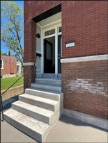 Building Photo - 5222 Morganford Rd