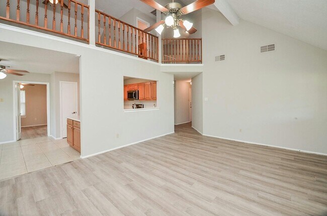 Building Photo - 2119 Landcircle Ct