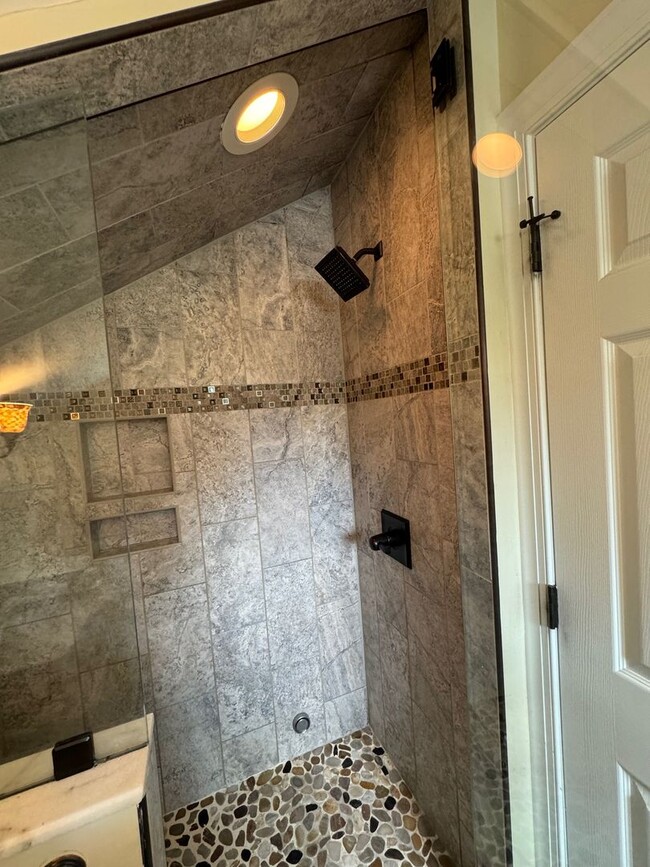Building Photo - West AVL - Truly Special Custom Build!
