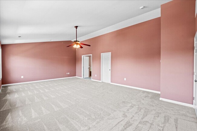 Building Photo - CLOSE TO I-95 & QUANTICO!