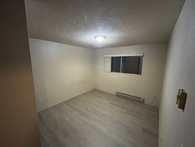 Building Photo - 3313061