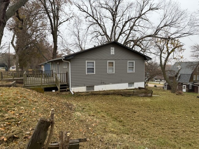 Building Photo - 312 Hill St