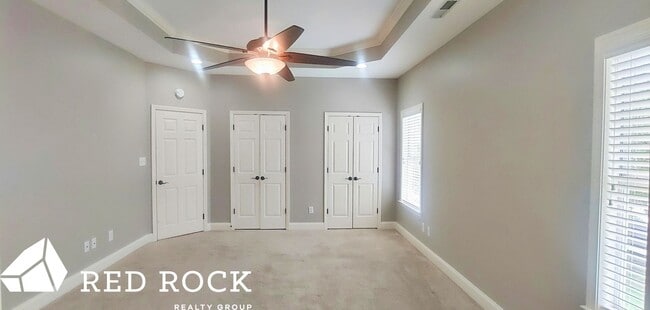 Building Photo - Beautiful 4 BR,  2.5 Bath Home in Oak Mountain School District Available Now