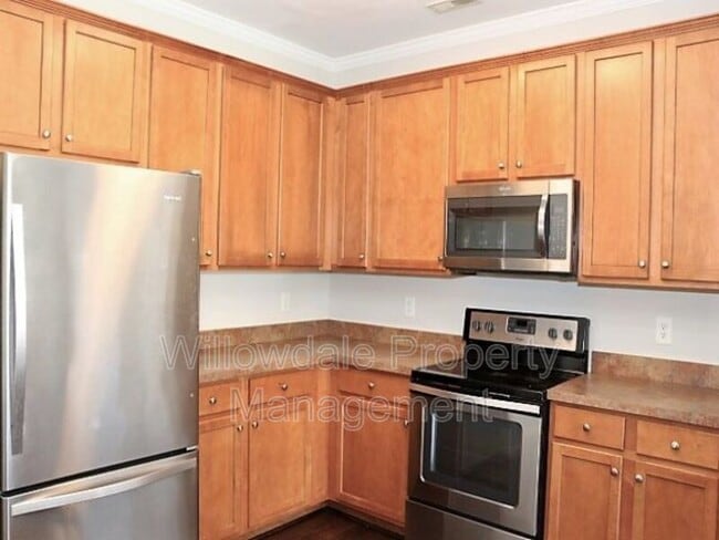 Building Photo - 308 Hamlet Park Dr