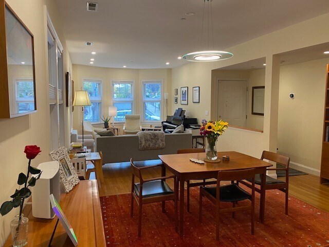 Building Photo - 85-87 Francis St