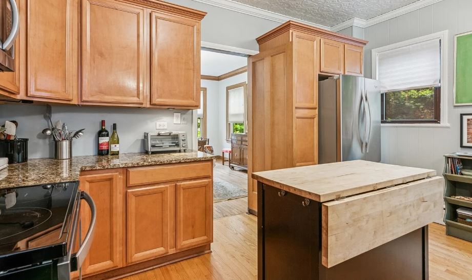 Building Photo - 820 N Oak Park Ave