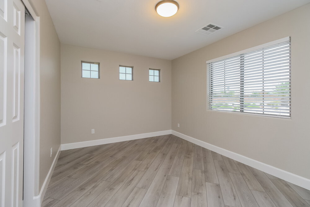 Building Photo - 1846 W Half Moon Cir