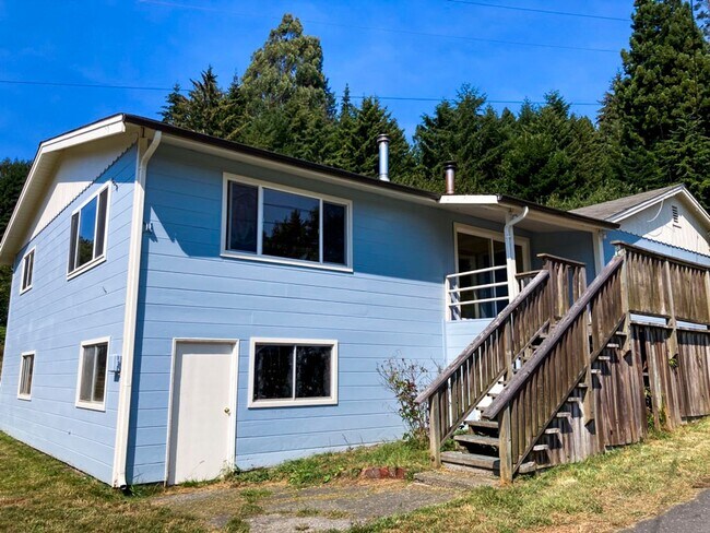 Building Photo - 193 Dana Ln