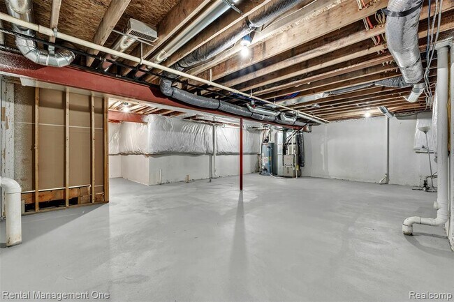 Building Photo - 41590 Mitchell Rd