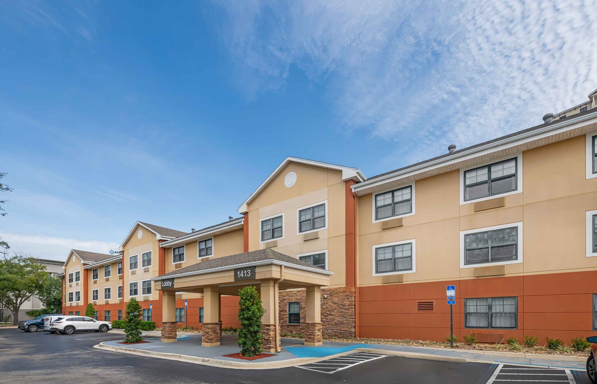 Building Photo - Furnished Studio-Jacksonville - Riverwalk - Convention Center
