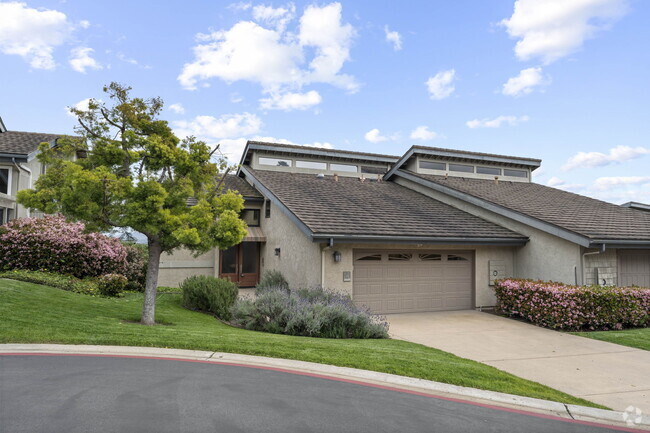 Building Photo - 6669 La Jolla Scenic Dr S