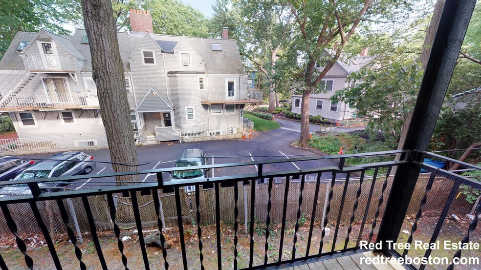 Building Photo - 123 Sutherland Rd
