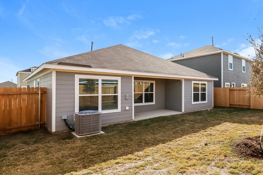 Building Photo - 9620 Sierra Grande Dr