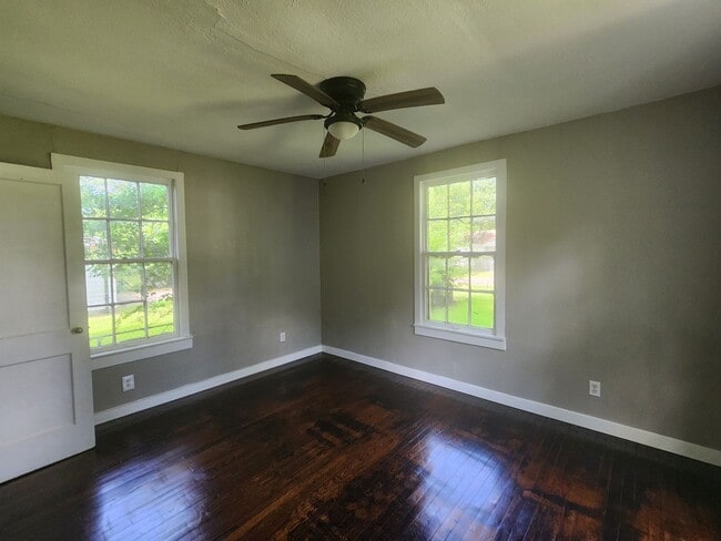 Building Photo - 4031 Ridgemoor Ave