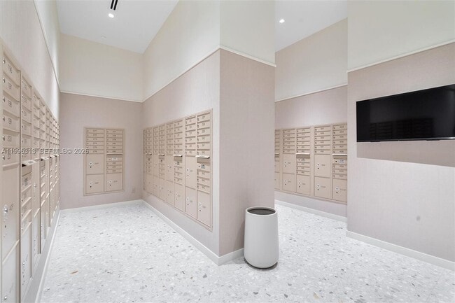 Building Photo - 77 SE 5th St