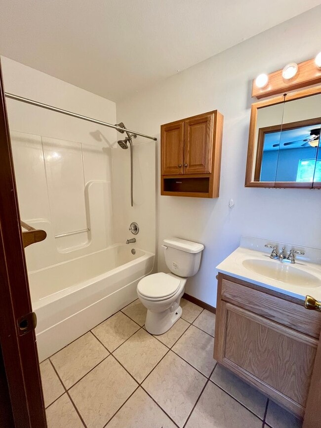 Building Photo - All Inclusive Duplex | 3 Bed | 2 Bath