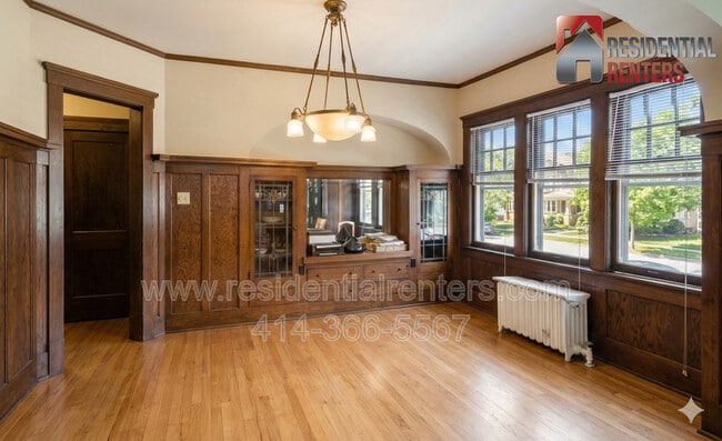 Building Photo - 3002 N Frederick Ave