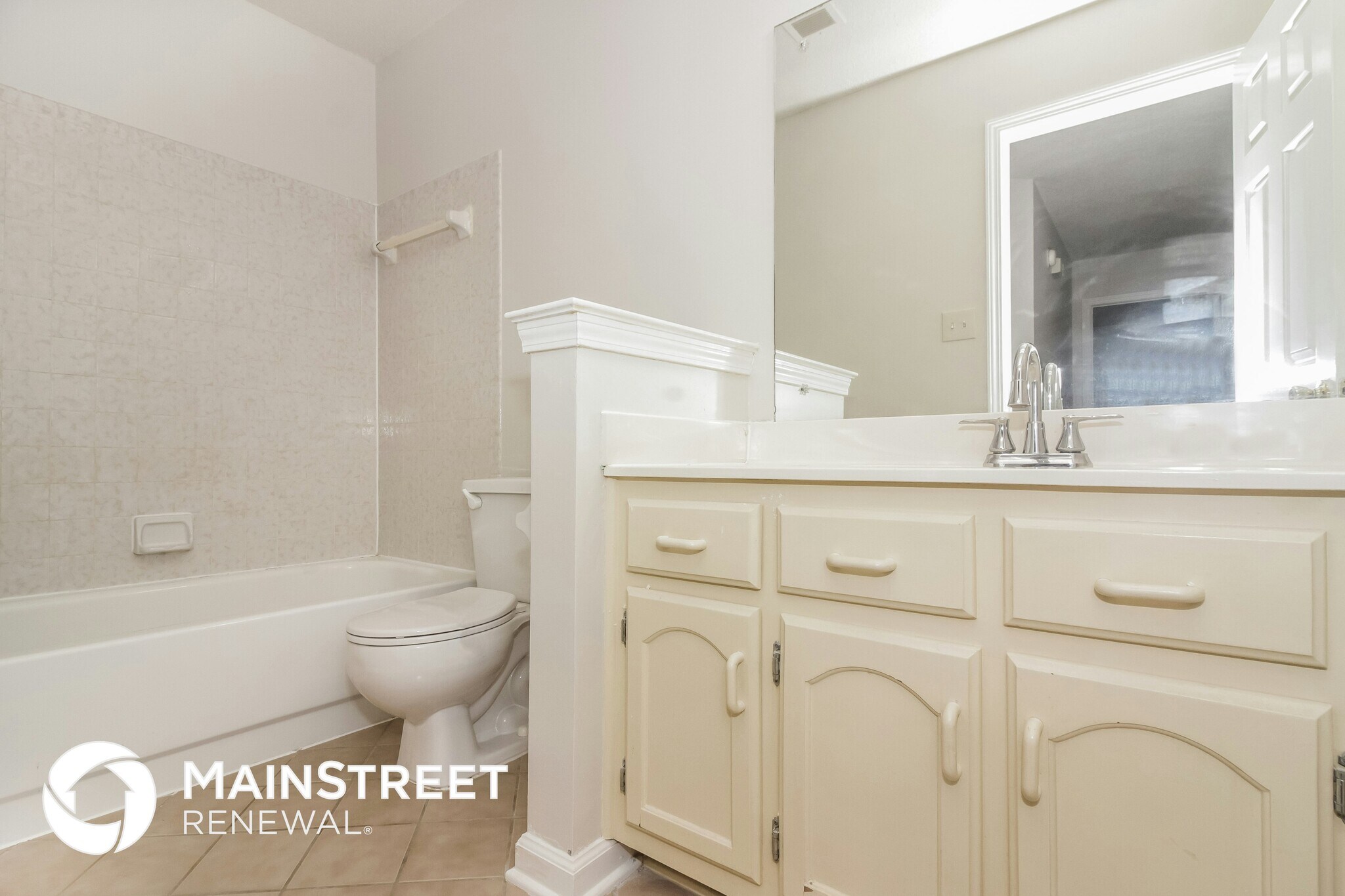 Building Photo - 8925 Walnut Forest Cove