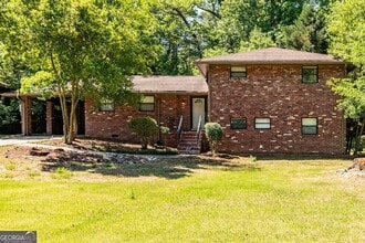 Building Photo - 1947 Farris Dr
