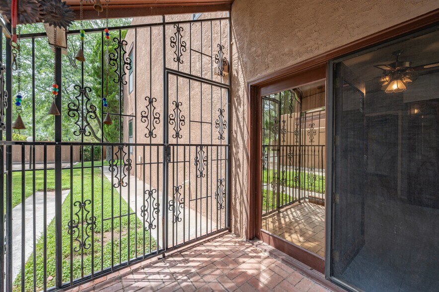 Building Photo - 2611 N Kentucky Ave