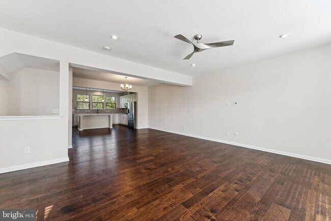 Building Photo - 43422 Robey Sq
