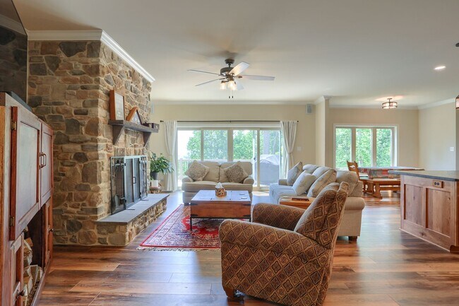 Building Photo - 11409 Weatherstone Dr