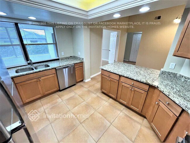 Building Photo - 7328 Bent Oak Dr