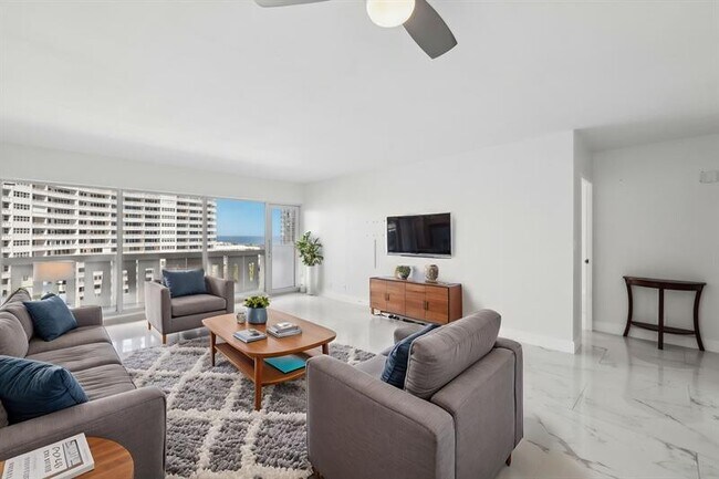 Building Photo - 2100 S Ocean Dr