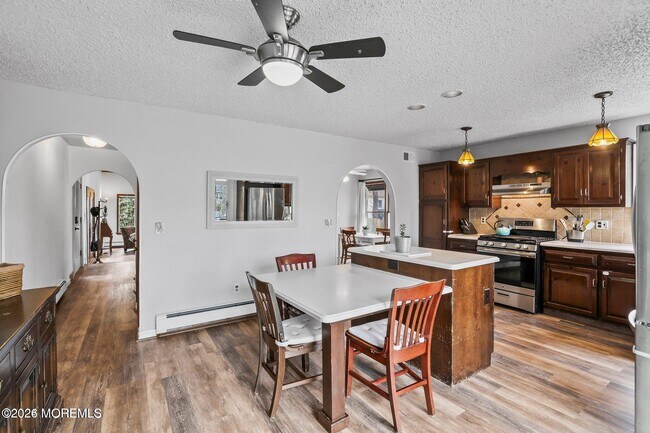 Building Photo - 1244 Whitesville Rd