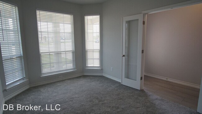 Building Photo - 4 br, 3.5 bath House - 124 Hunters Ranch