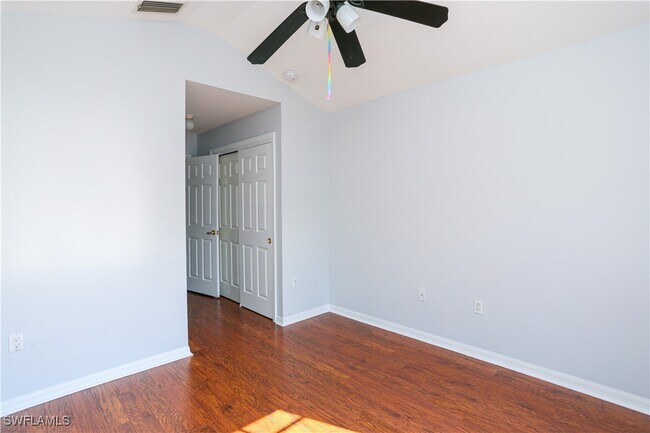 Building Photo - 937 Hampton Cir