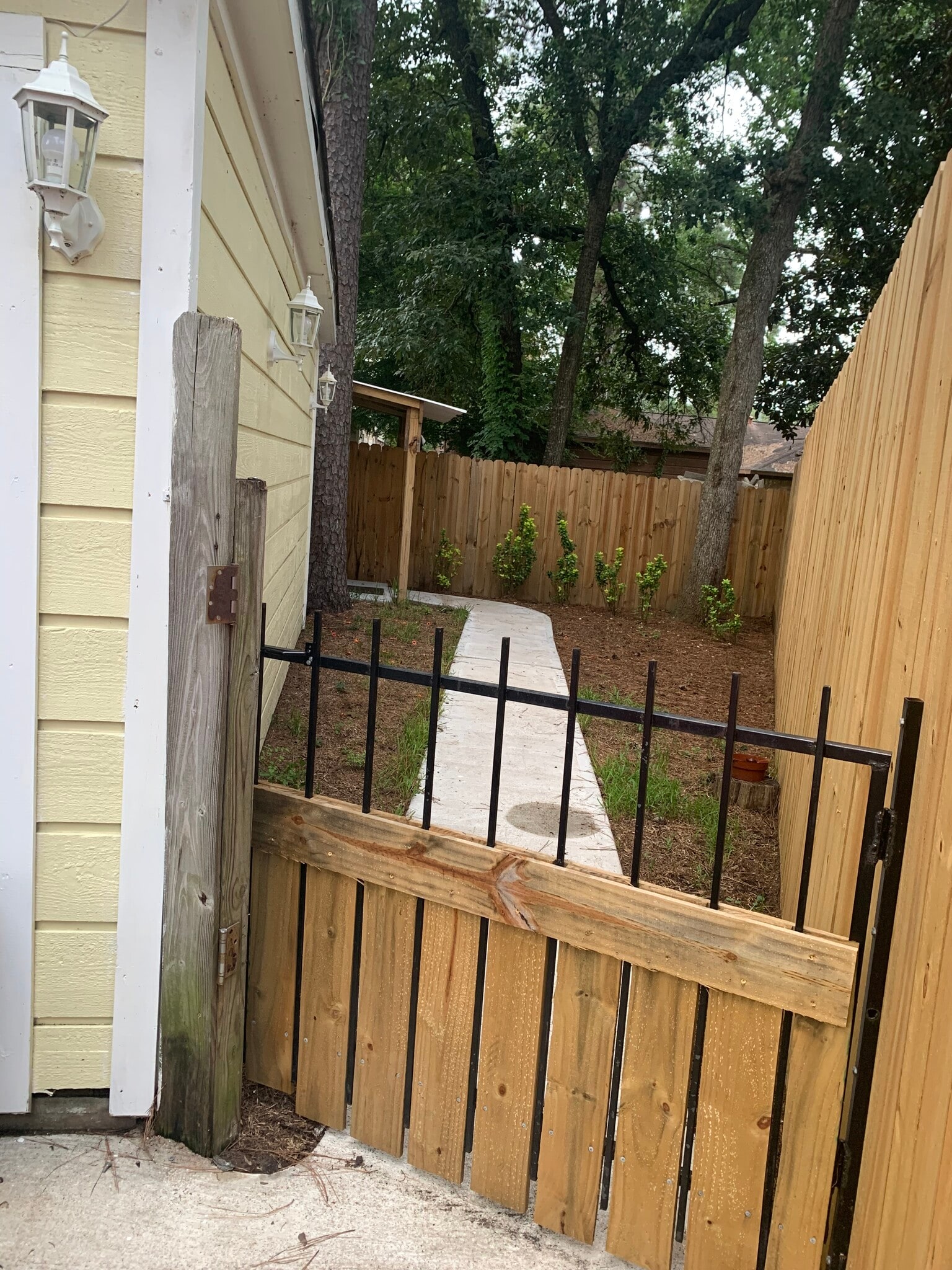 Building Photo - 22802 Whispering Willow Dr