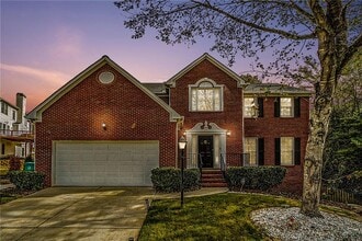 Building Photo - 4893 Delford Ct
