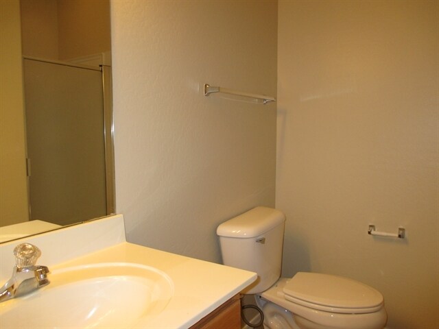 Building Photo - 7242 W St Charles Ave