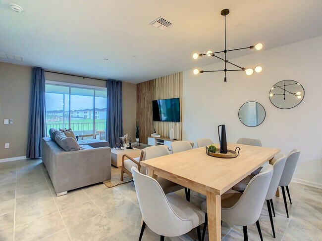 Building Photo - 9335 Sommerset Hills Dr