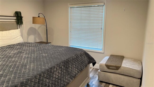 Building Photo - 5110 Coquina Key Dr SE