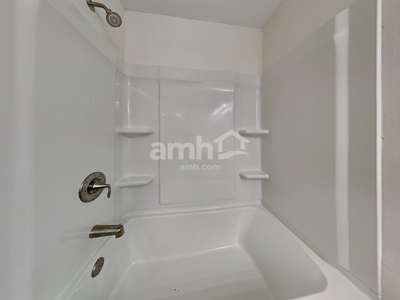 Building Photo - 12295 Sapp Rd