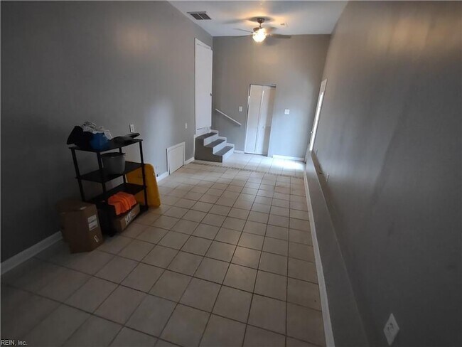 Building Photo - 344 Lavender Ln