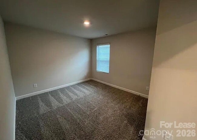 Building Photo - 826 Windage Wy