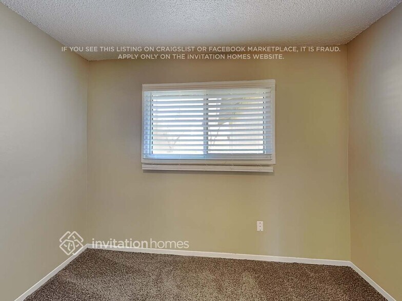 Building Photo - 10326 Pendleton St