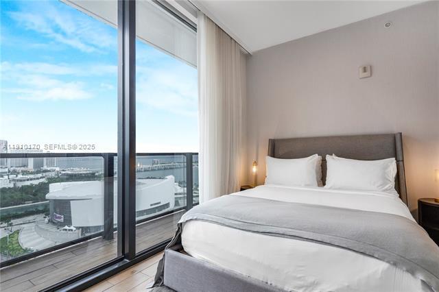 Building Photo - 398 NE 5th St