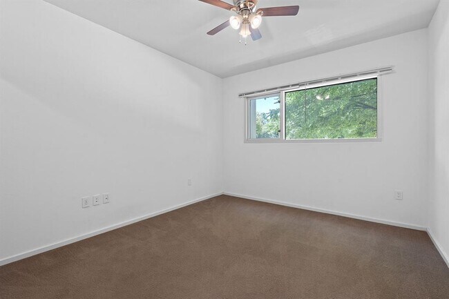 Building Photo - 1600 Barton Springs Rd