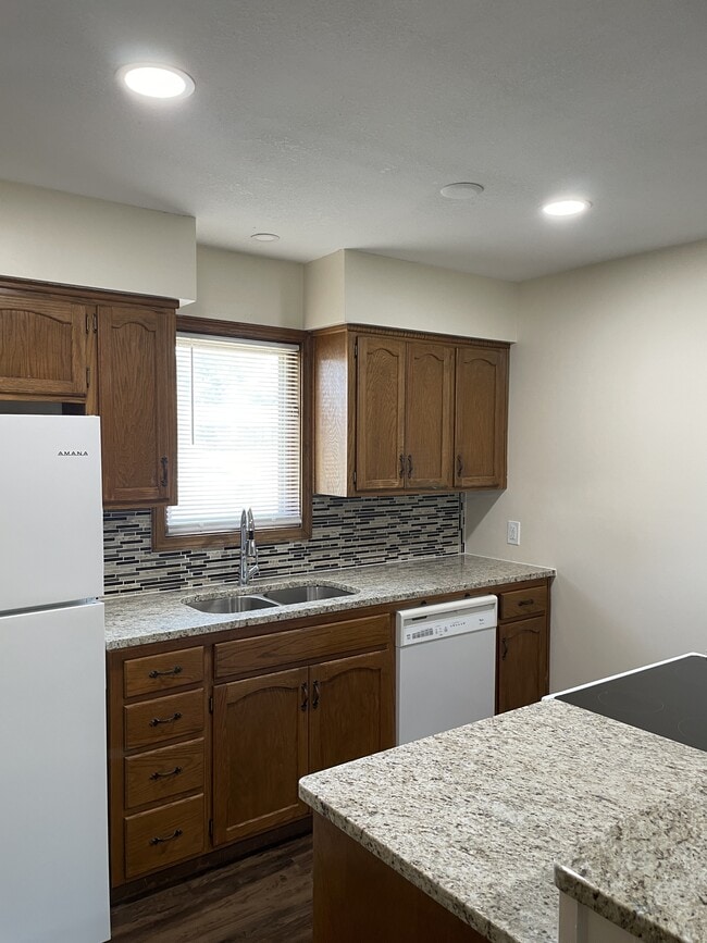 Building Photo - 1703 Heritage Ln